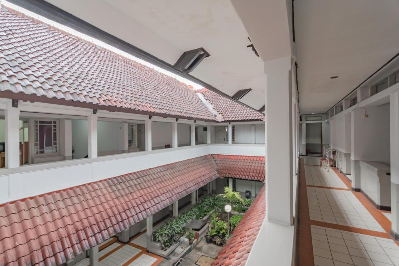 Hotel Koolkost Near Bandung Station Exteriér fotografie