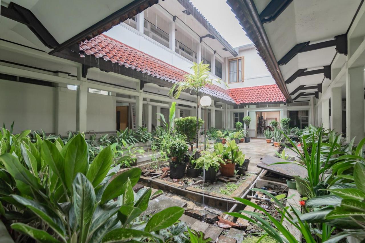 Hotel Koolkost Near Bandung Station Exteriér fotografie